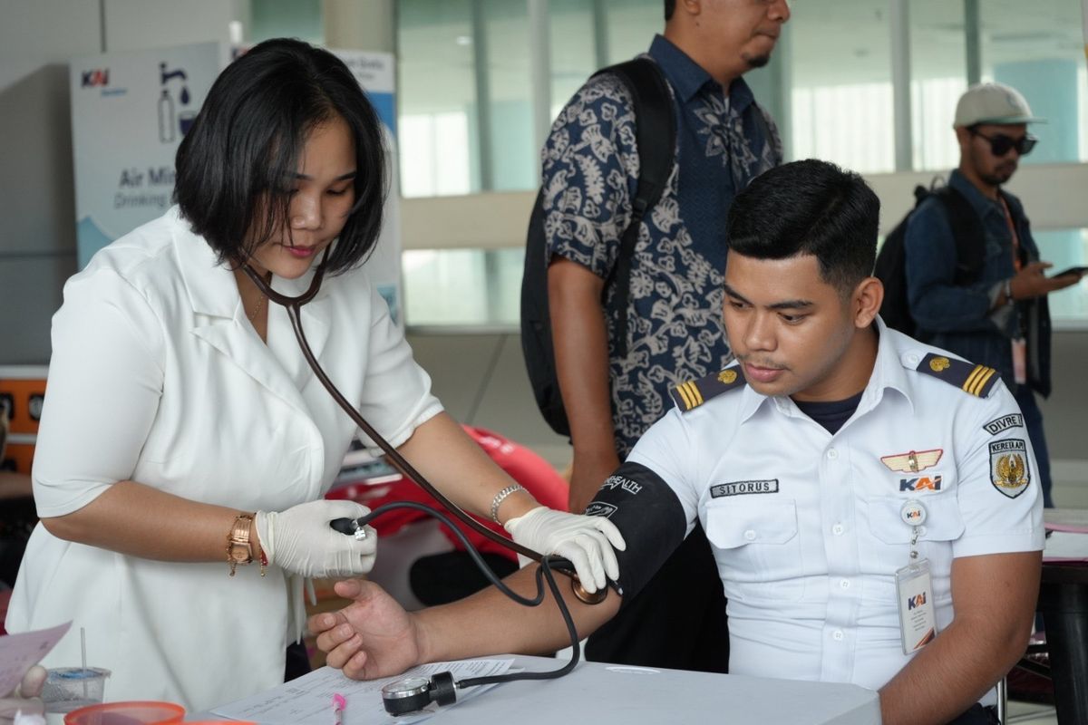 Rayakan HUT Ke-80, KAI Gelar Donasi Darah dan Layanan Kesehatan Gratis untuk Masyarakat