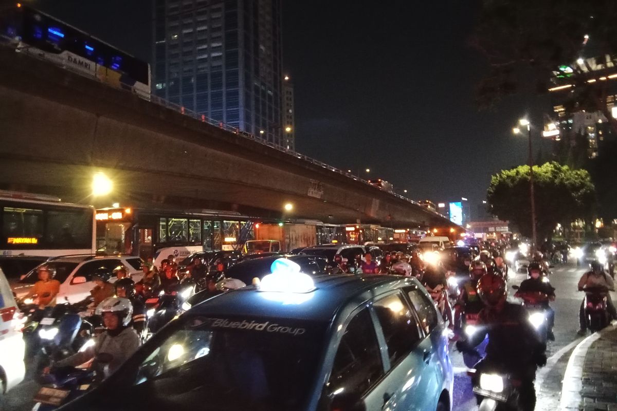 Respons Jalan Gatot Subroto Macet, Polda Metro Jaya Bentuk Satgasus Atasi Kemacetan